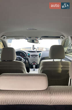 Универсал Subaru Outback 2010 в Киеве