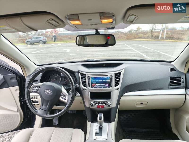 Универсал Subaru Outback 2013 в Черновцах