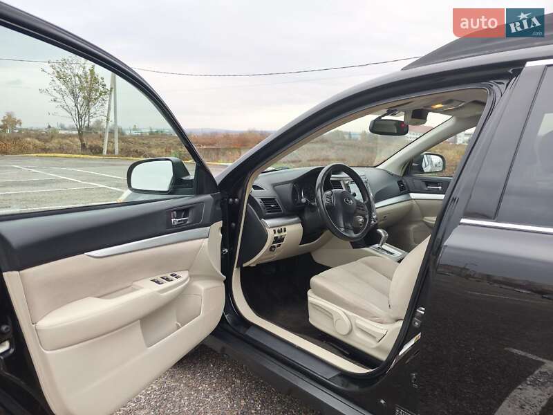Универсал Subaru Outback 2013 в Черновцах