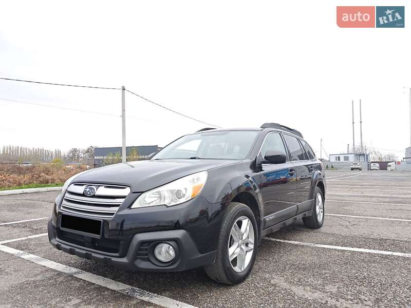 Универсал Subaru Outback 2013 в Черновцах