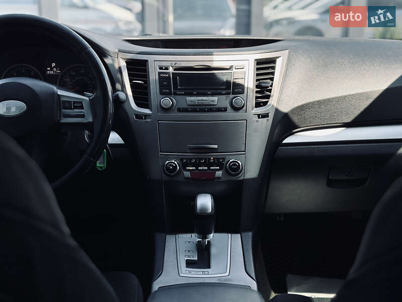 Универсал Subaru Outback 2012 в Кременчуге
