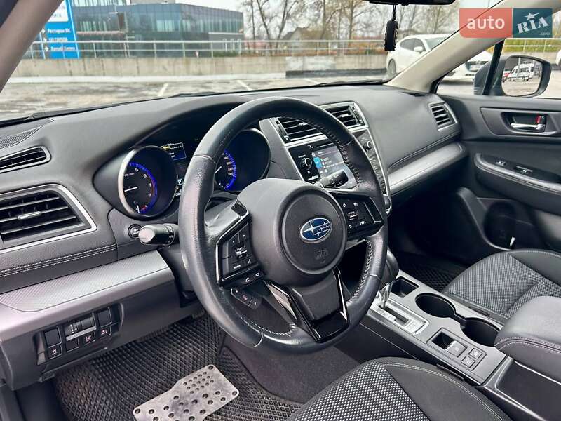 Универсал Subaru Outback 2019 в Киеве