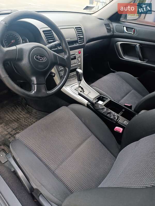 Универсал Subaru Outback 2006 в Буче