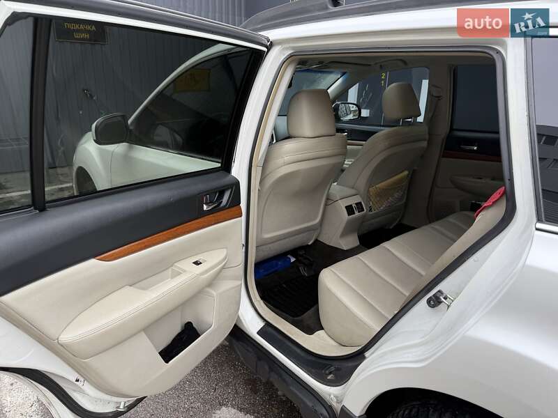 Универсал Subaru Outback 2013 в Харькове