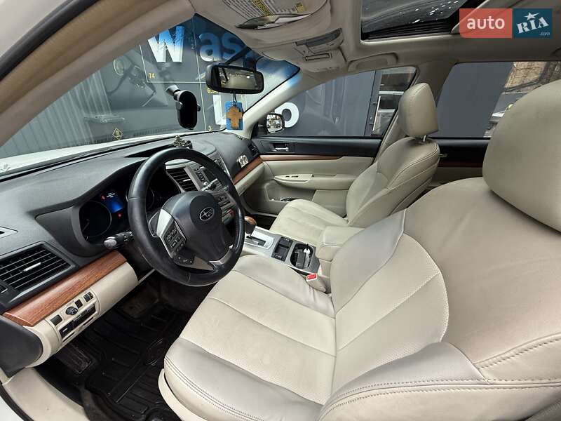 Универсал Subaru Outback 2013 в Харькове