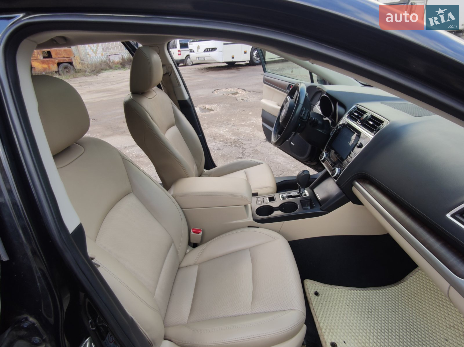 2017 Subaru Outback - мініатюра 12