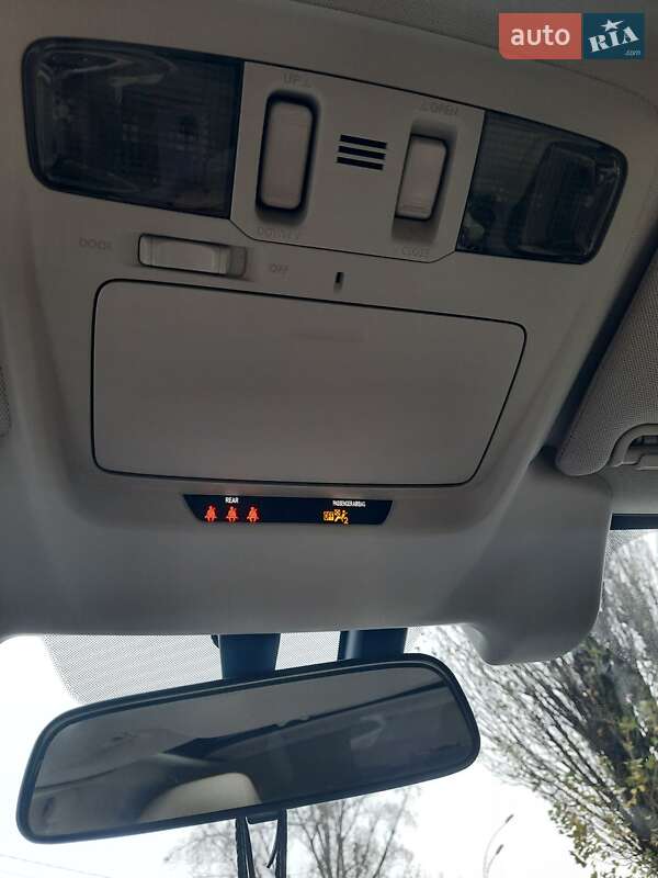 Универсал Subaru Outback 2015 в Киеве