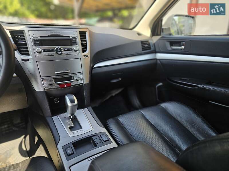 Универсал Subaru Outback 2010 в Львове фото 15 Универсал Subaru Outback 2010 в Львове