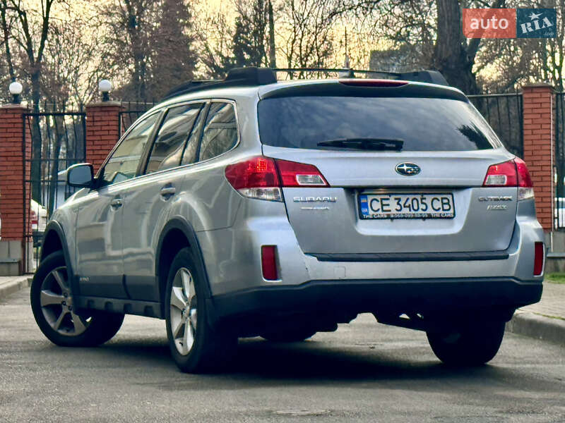 Универсал Subaru Outback 2012 в Киеве