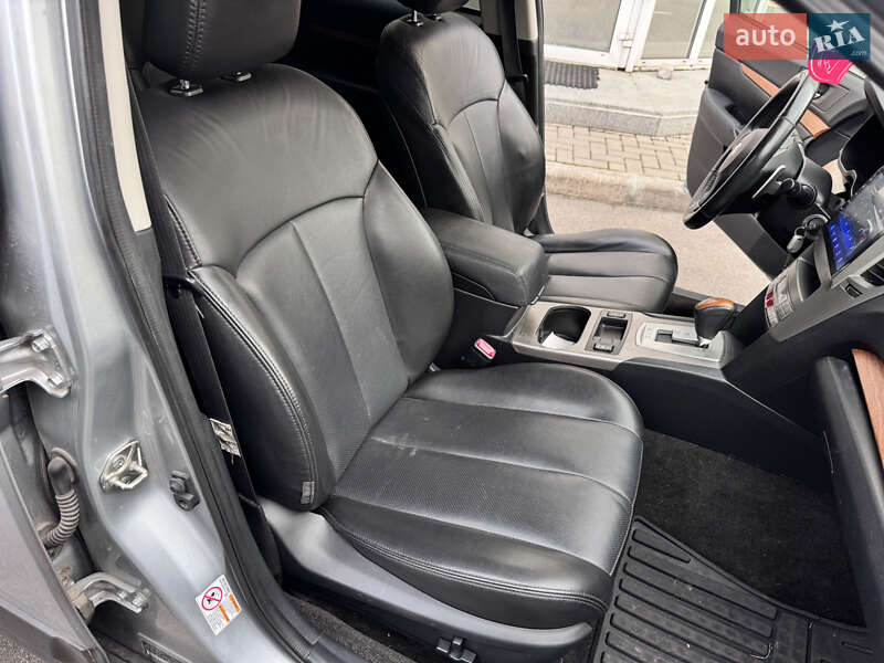 Универсал Subaru Outback 2012 в Киеве