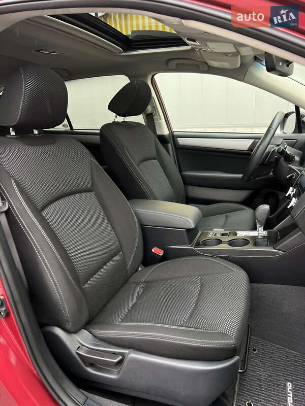 Универсал Subaru Outback 2018 в Киеве фото 23 Универсал Subaru Outback 2018 в Киеве