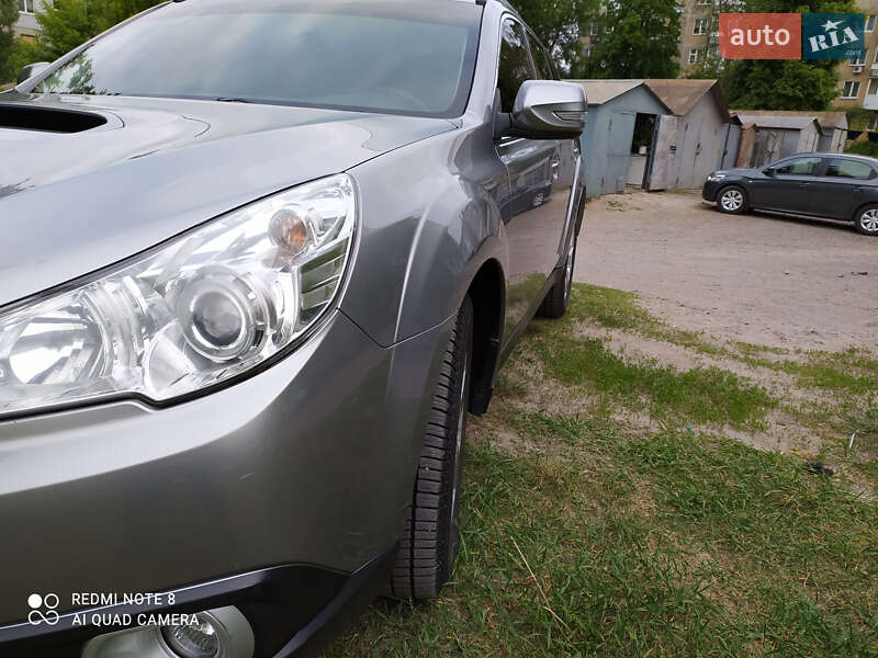 Универсал Subaru Outback 2010 в Котельве
