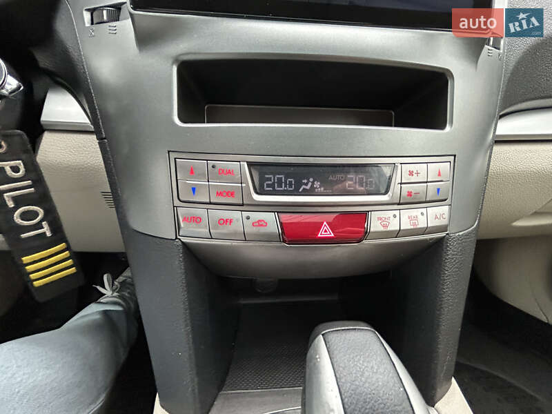 Универсал Subaru Outback 2010 в Одессе