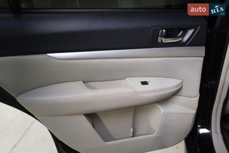 Універсал Subaru Outback 2012 в Луцьку