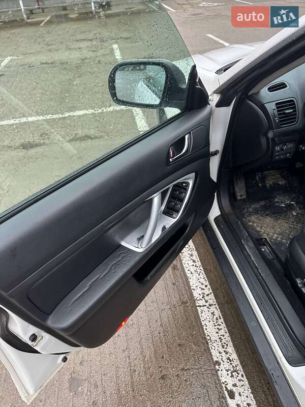 Универсал Subaru Outback 2008 в Черновцах