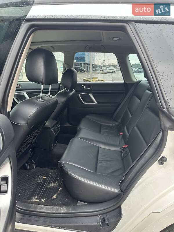 Универсал Subaru Outback 2008 в Черновцах