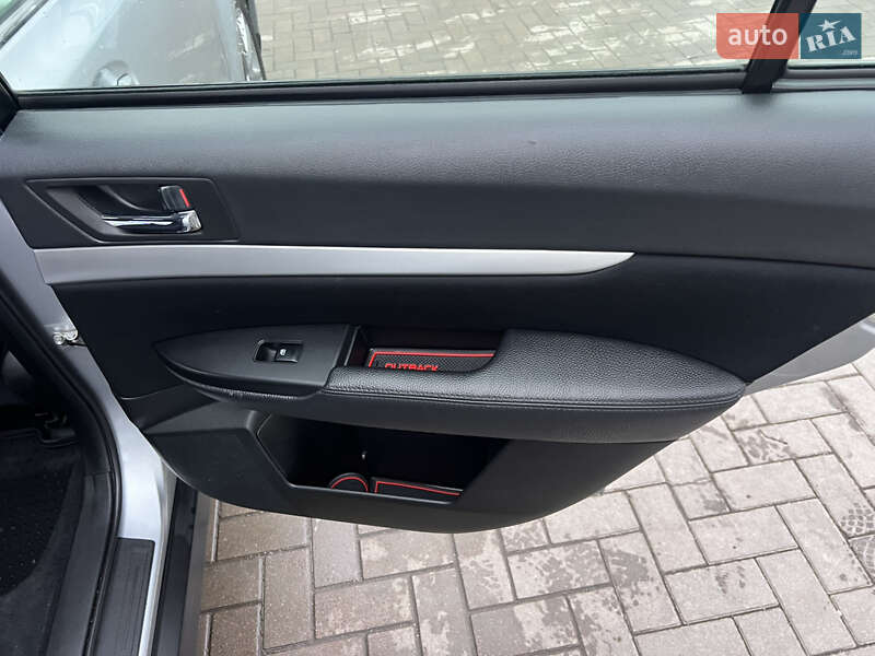 Универсал Subaru Outback 2013 в Виннице