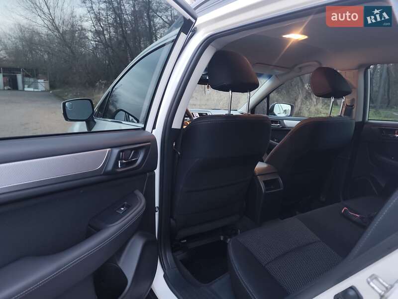 Универсал Subaru Outback 2015 в Львове