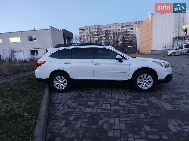 Универсал Subaru Outback 2015 в Львове