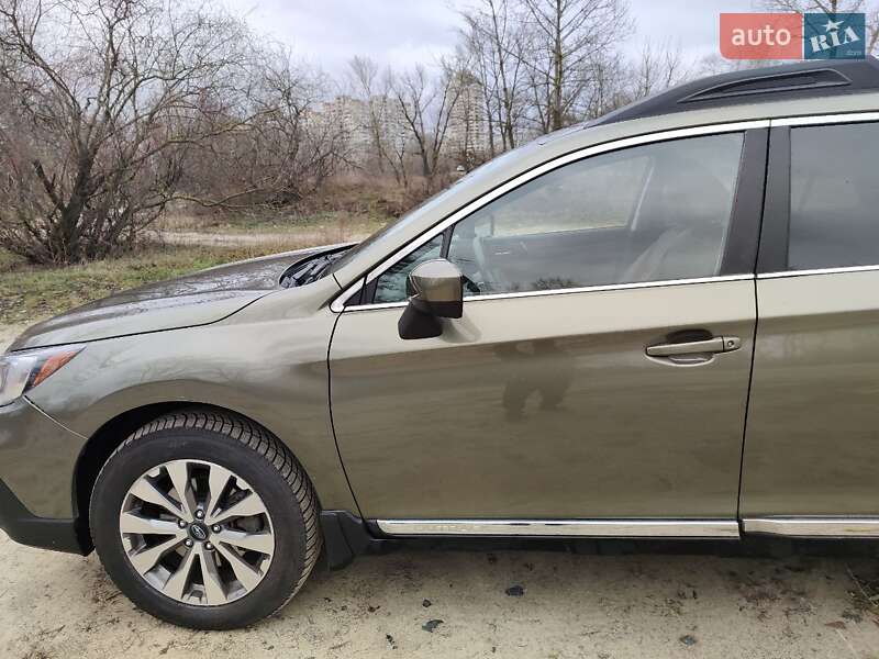 Универсал Subaru Outback 2017 в Киеве фото 21 Универсал Subaru Outback 2017 в Киеве