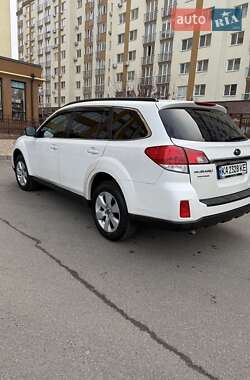 Универсал Subaru Outback 2011 в Киеве