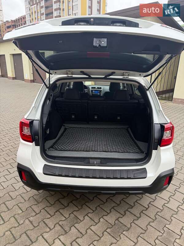 Универсал Subaru Outback 2019 в Хмельницком