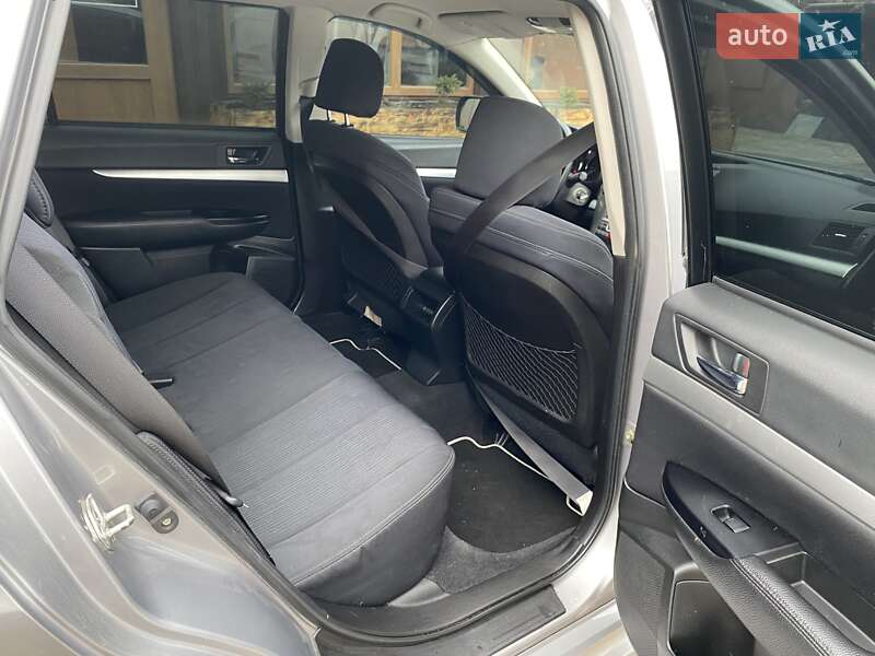 Универсал Subaru Outback 2010 в Николаеве