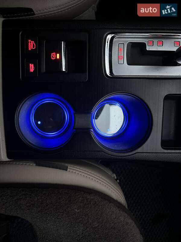 Універсал Subaru Outback 2015 в Тернополі