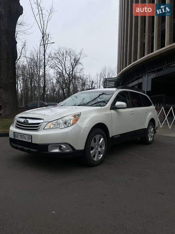 Універсал Subaru Outback 2012 в Харкові