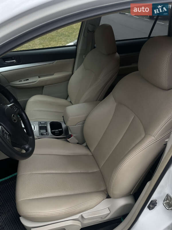 Універсал Subaru Outback 2012 в Харкові