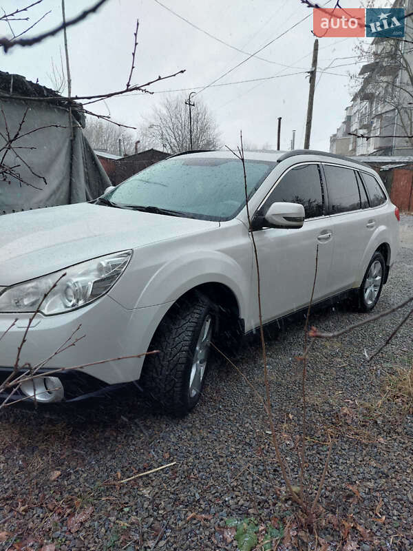 Універсал Subaru Outback 2011 в Кам'янець-Подільському
