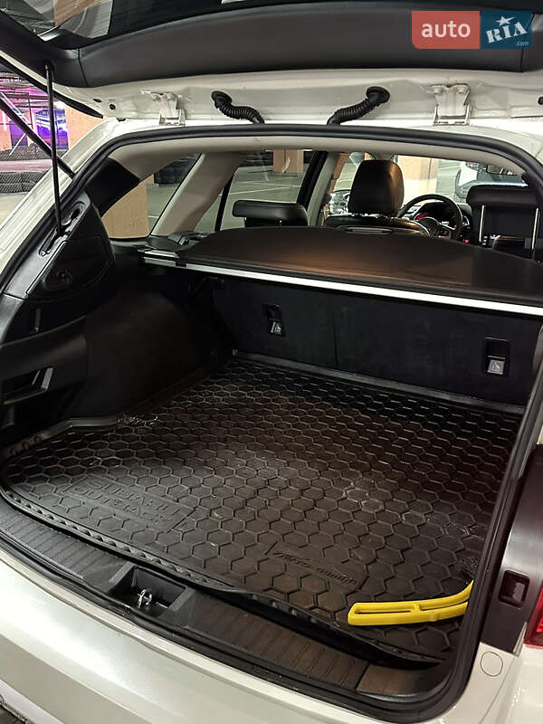 Универсал Subaru Outback 2015 в Софиевской Борщаговке
