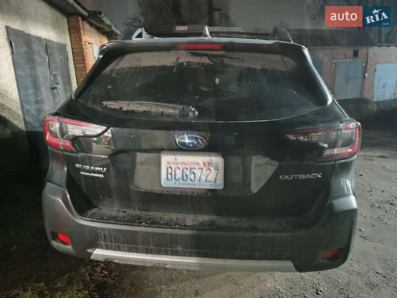 Внедорожник / Кроссовер Subaru Outback 2023 в Виннице
