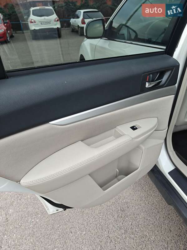 Универсал Subaru Outback 2013 в Черкассах