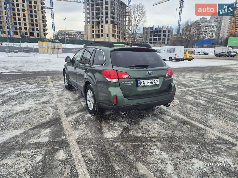 Универсал Subaru Outback 2010 в Киеве
