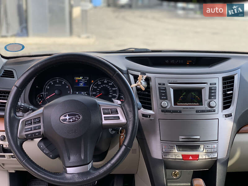 Универсал Subaru Outback 2013 в Ужгороде