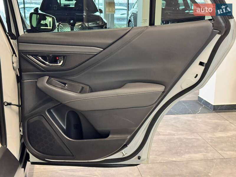 Внедорожник / Кроссовер Subaru Outback 2021 в Львове