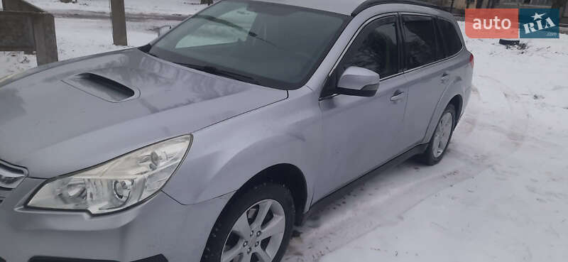 Универсал Subaru Outback 2013 в Павлограде