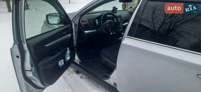 Универсал Subaru Outback 2013 в Павлограде