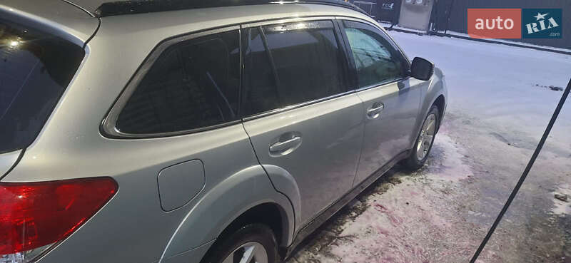 Универсал Subaru Outback 2013 в Павлограде