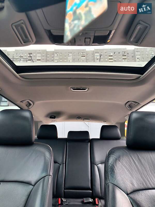 Универсал Subaru Outback 2012 в Киеве