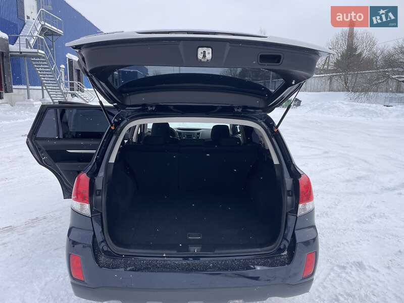 Универсал Subaru Outback 2013 в Львове