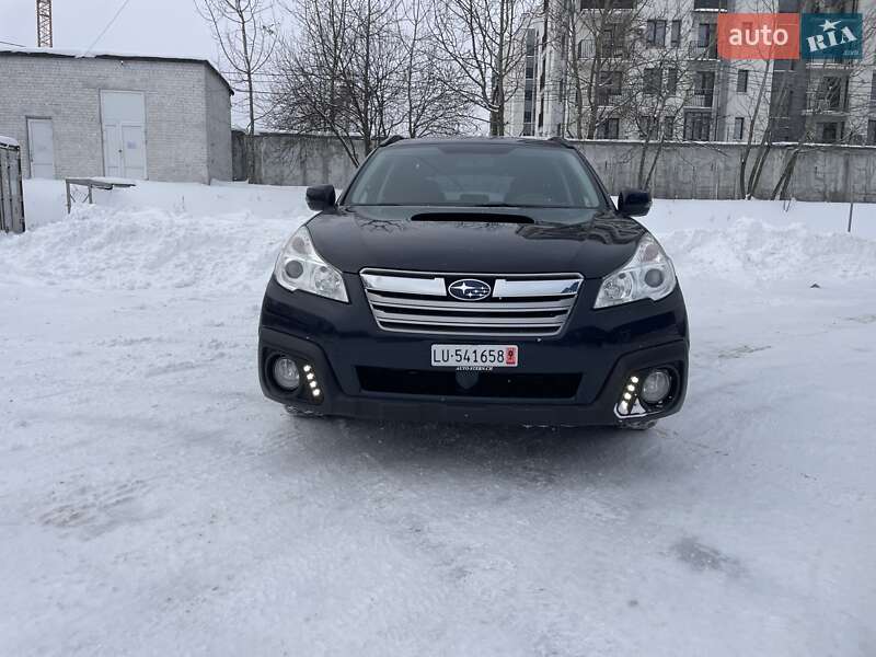 Универсал Subaru Outback 2013 в Львове