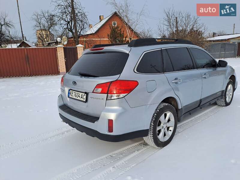 Универсал Subaru Outback 2013 в Кривом Роге