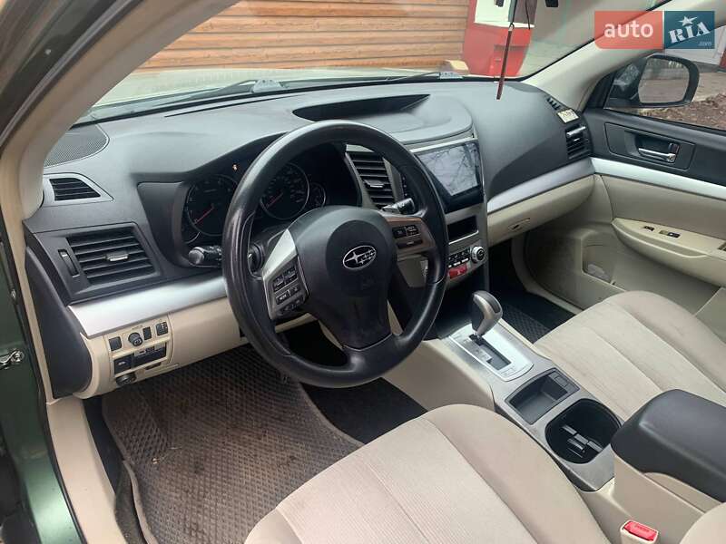 Универсал Subaru Outback 2013 в Умани