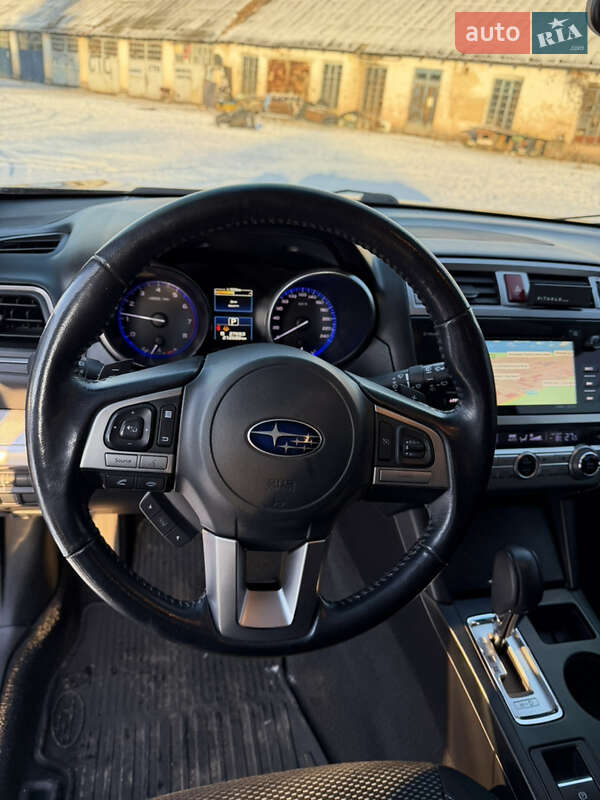 Универсал Subaru Outback 2015 в Хороле