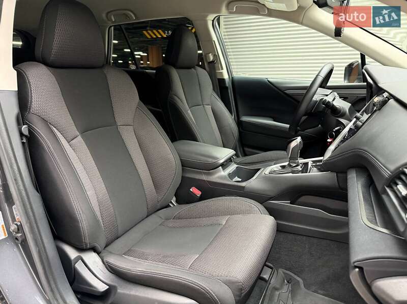 Универсал Subaru Outback 2019 в Киеве фото 14 Универсал Subaru Outback 2019 в Киеве