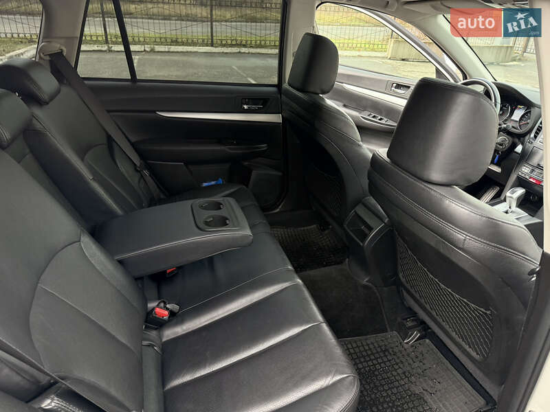 Универсал Subaru Outback 2013 в Киеве