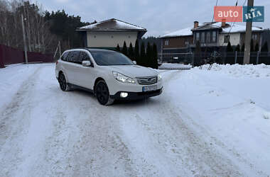 Универсал Subaru Outback 2010 в Киеве