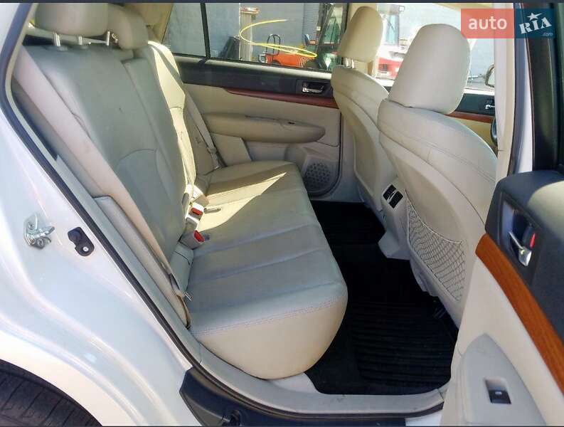 Универсал Subaru Outback 2013 в Умани